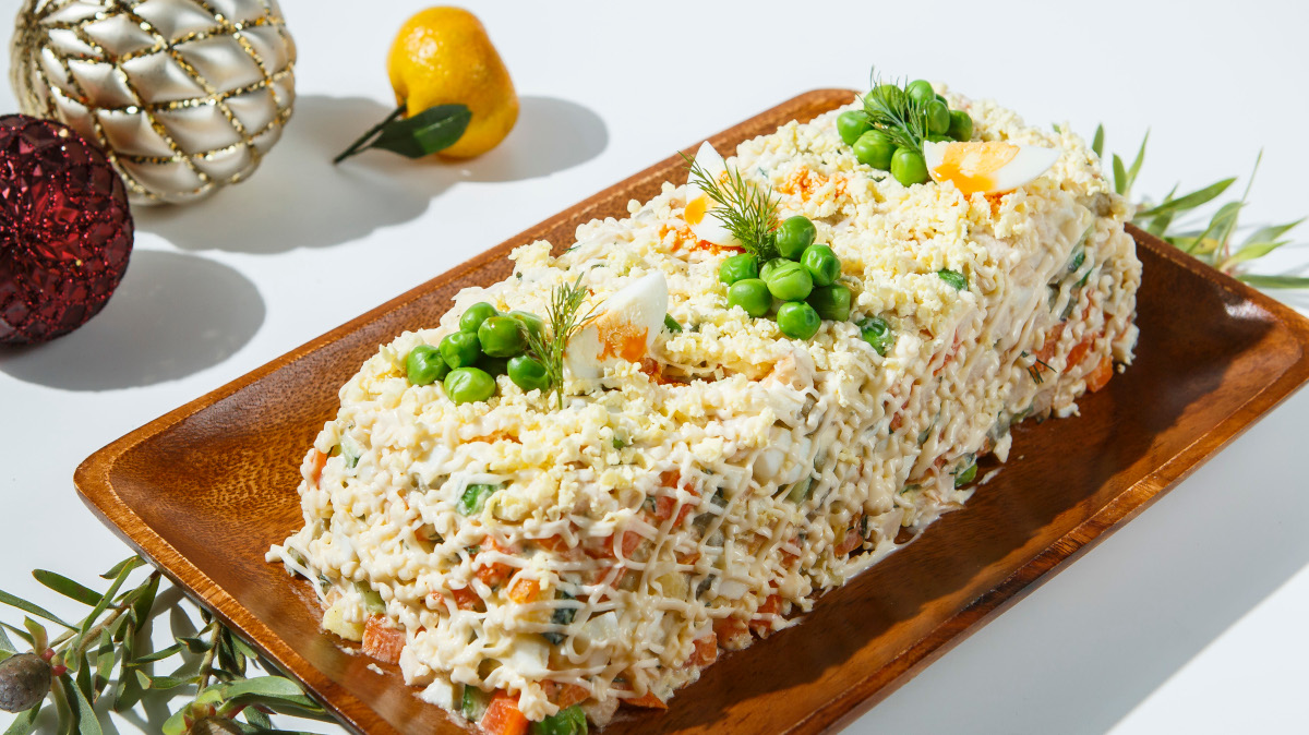 «Оливье»: несколько идей, как сделать любимый салат полезнее, не меняя вкус «Оливье»: несколько идей, как сделать любимый салат полезнее, не меняя вкус